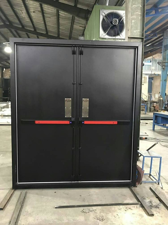 درب ضد حریق _ درب ضد حریق استاندارد آتش نشانی _ قیمت درب ضد حریق دولنگه _ درب ضد حریق ارزان _ درب مقاوم به حریق _ درب مقاوم در برابر حریق _ درب ضد حریق دو لنگه